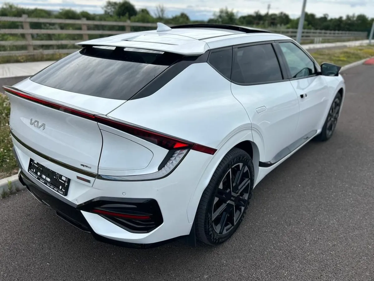 Kia EV6 Gt line 7 year warranty 0% finance, sunroo - Image 4