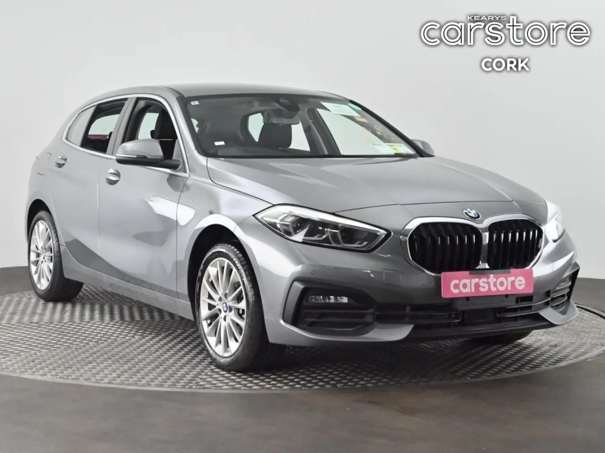 BMW 1 Series 118i Auto - Image 1