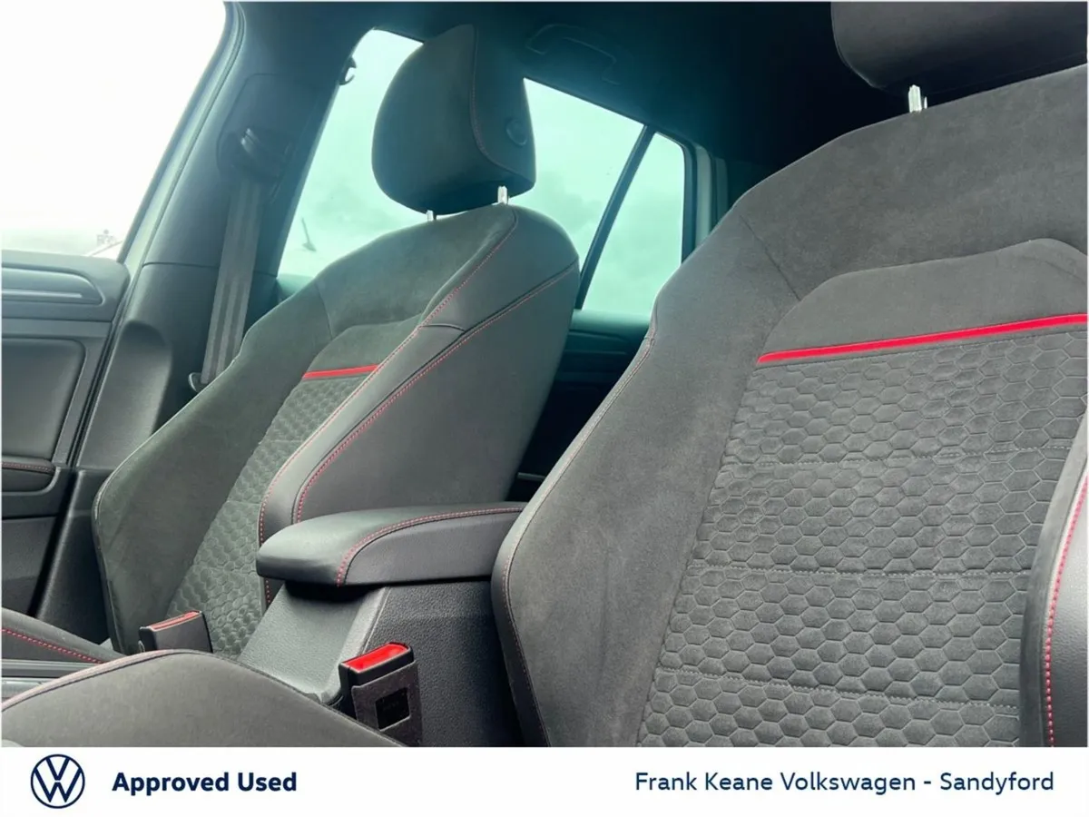 Volkswagen Golf  gti Performance  2.0 TSI DSG Aut - Image 4