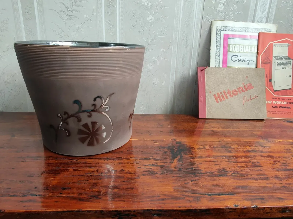 Purplegrey 20cm CeramicEmbossed Design Planter Pot - Image 2
