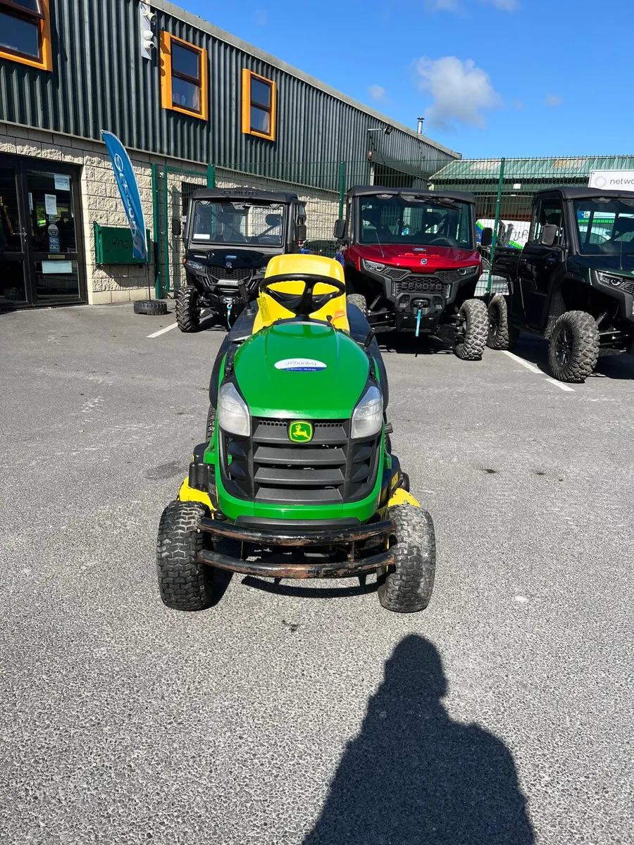 John Deere X155R - Image 3