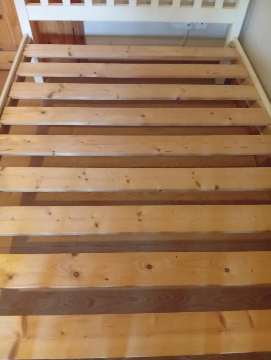 White Quality Sturdy Double bed frame - Image 3