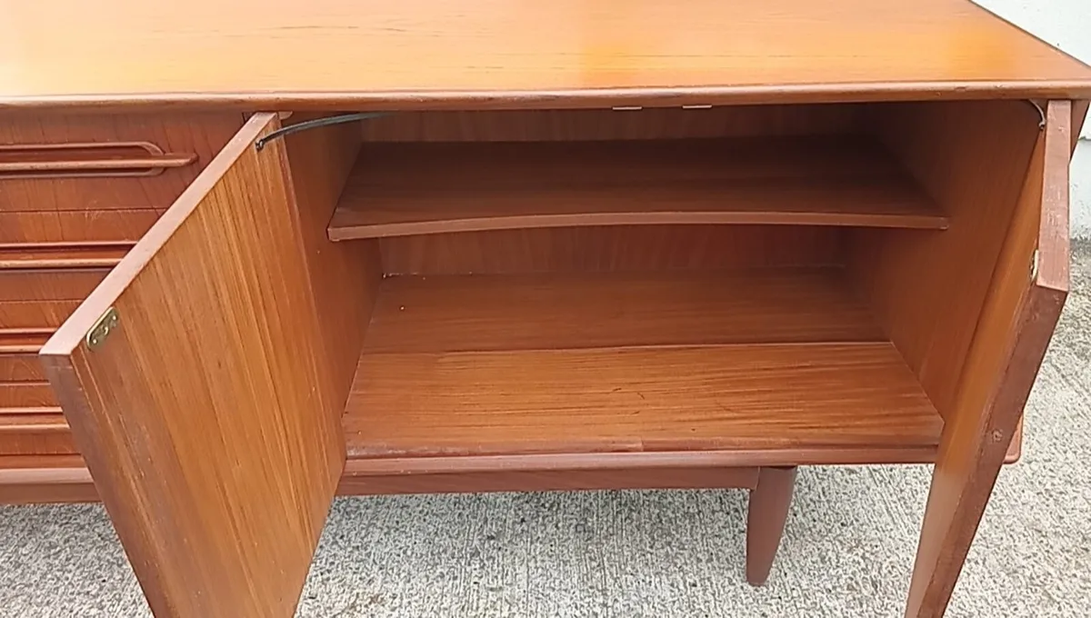 mid century teak sideboard by dalescraft - Image 3