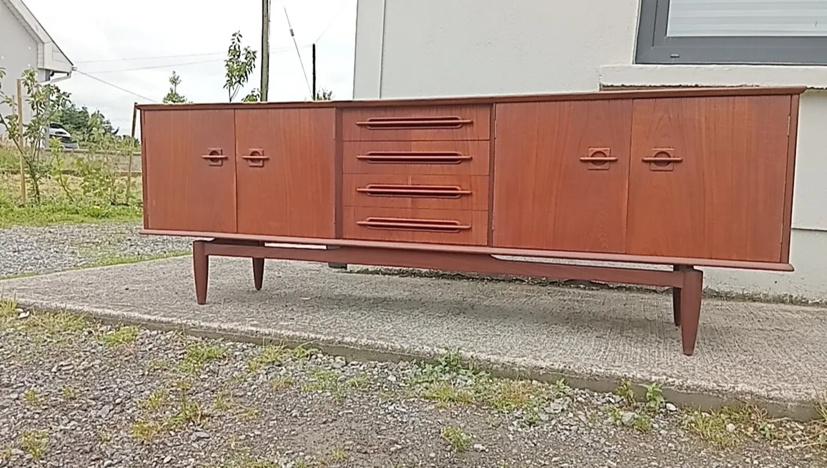 mid century teak sideboard by dalescraft - Image 1