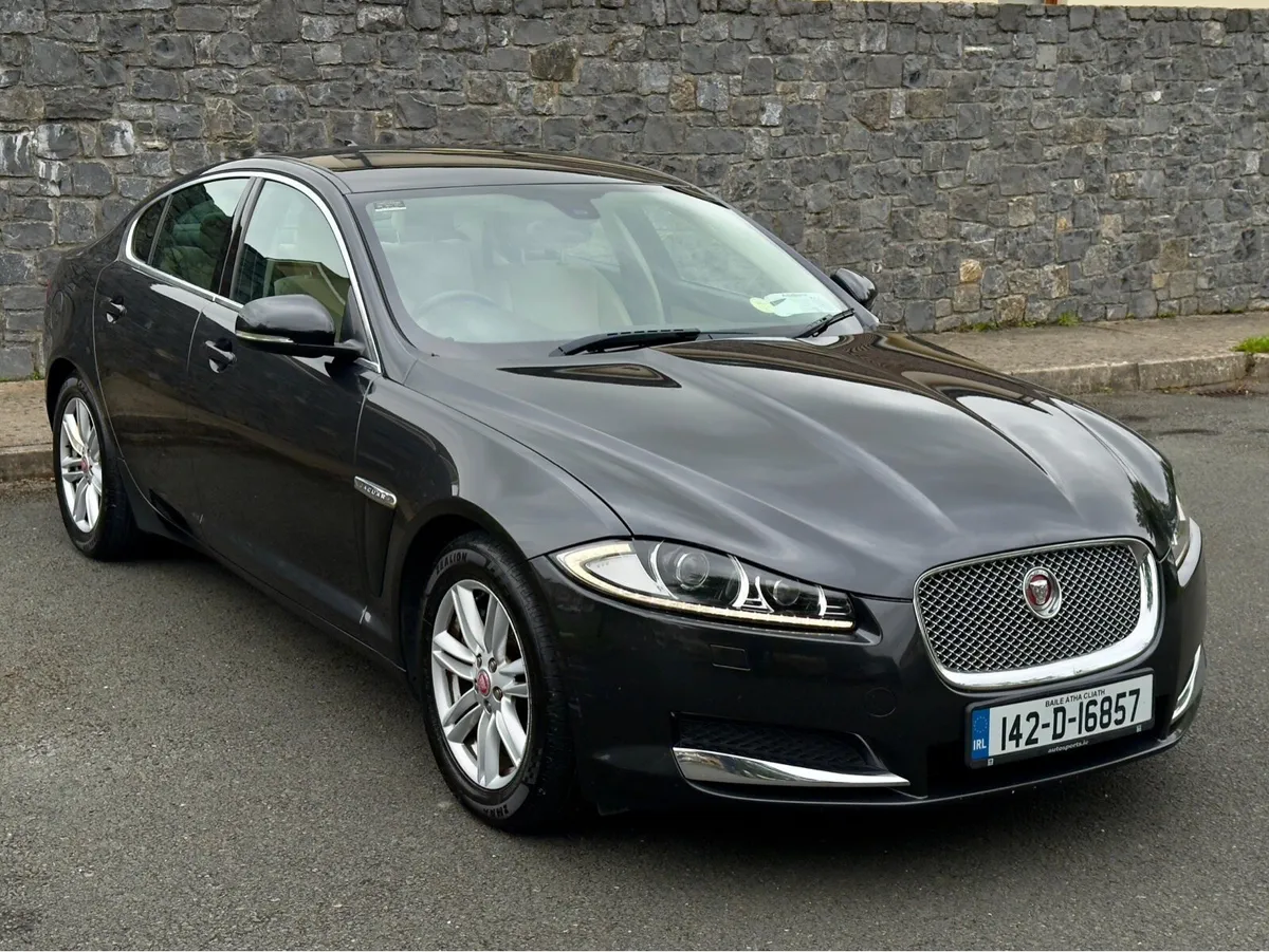 Jaguar XF mint condition - Image 2