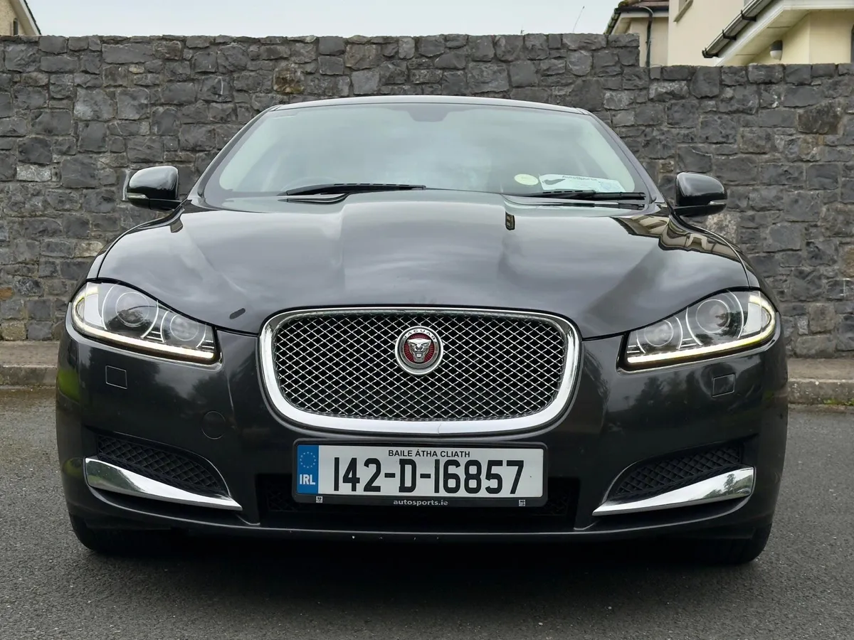 Jaguar XF mint condition - Image 3