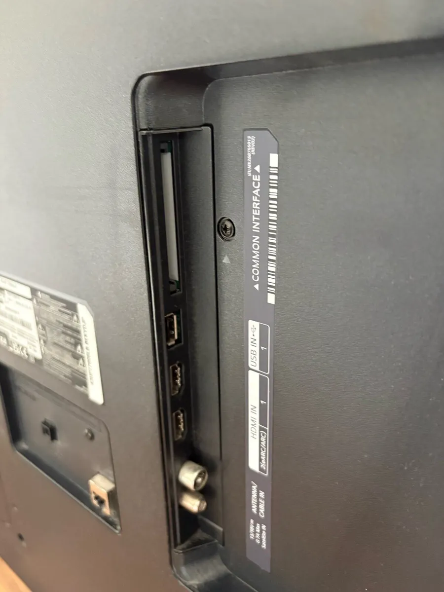 LG Smart Tv (Broken Screen) - Image 3
