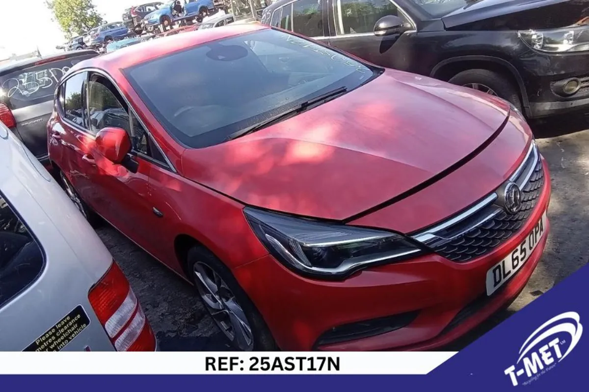 2015 VAUXHALL ASTRA BREAKING FOR PARTS - Image 2
