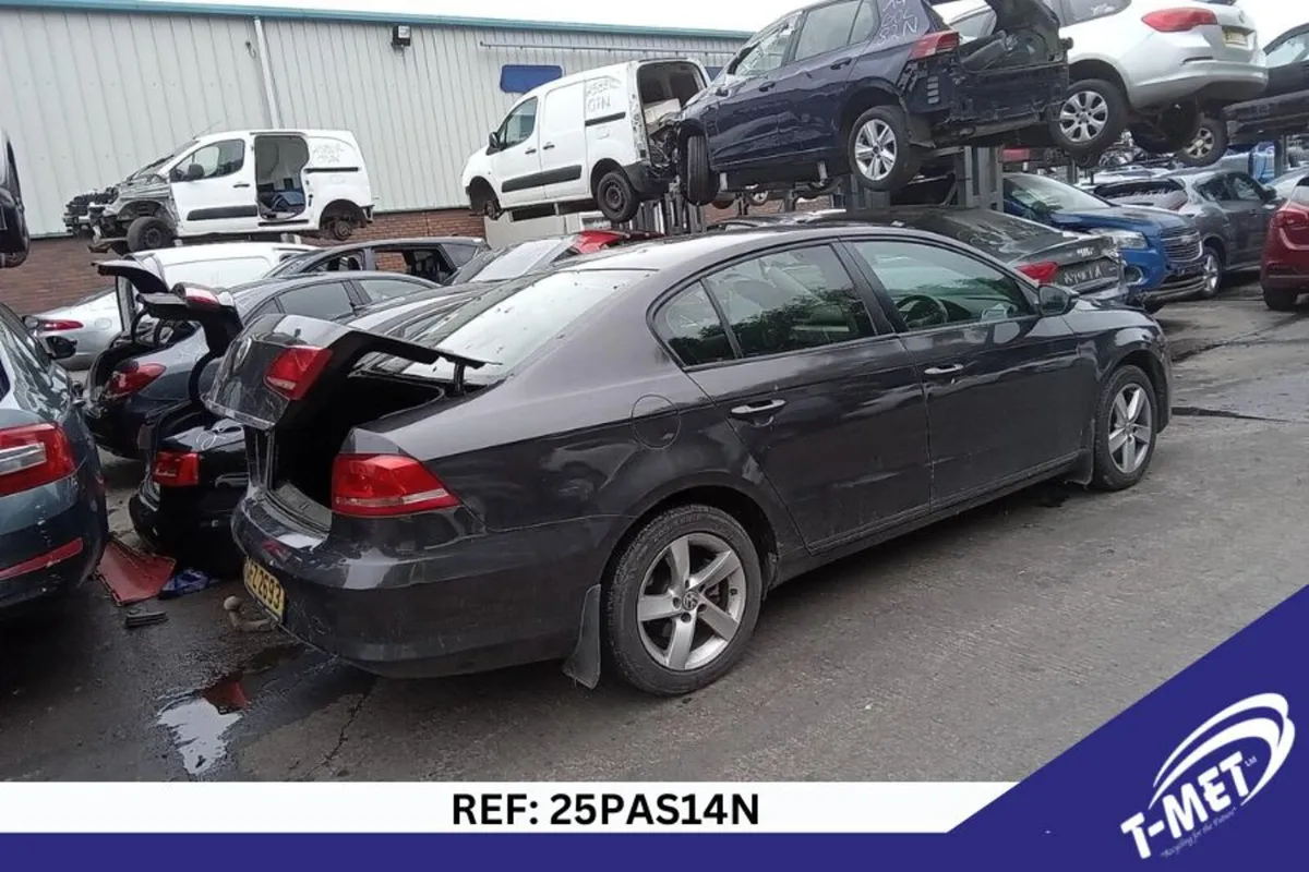 2011 VOLKSWAGEN PASSAT BREAKING FOR PARTS - Image 3