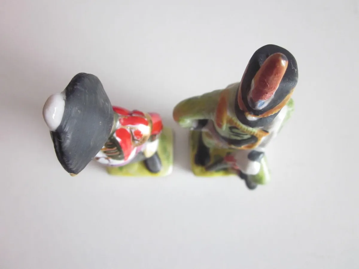 Two  Antique Staffordshire Hand Painted  Soldiers - Image 4