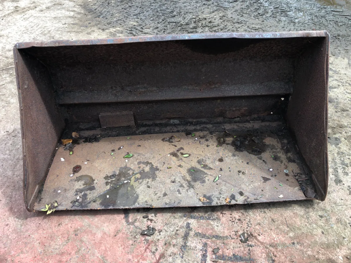 5 foot Bucket - Image 3
