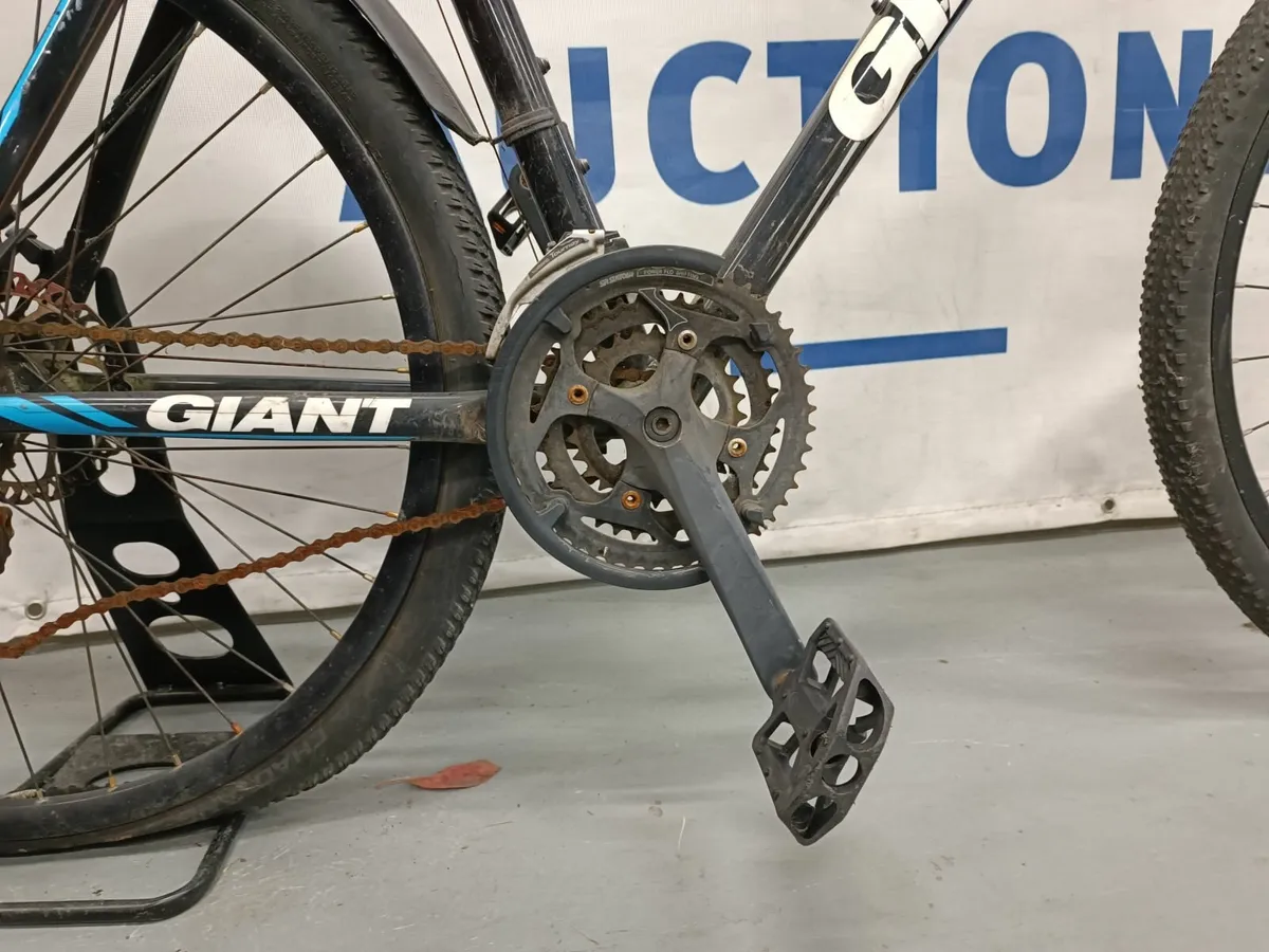 Online Auction Of A Giant ATX Mountain Bike & More - Image 3