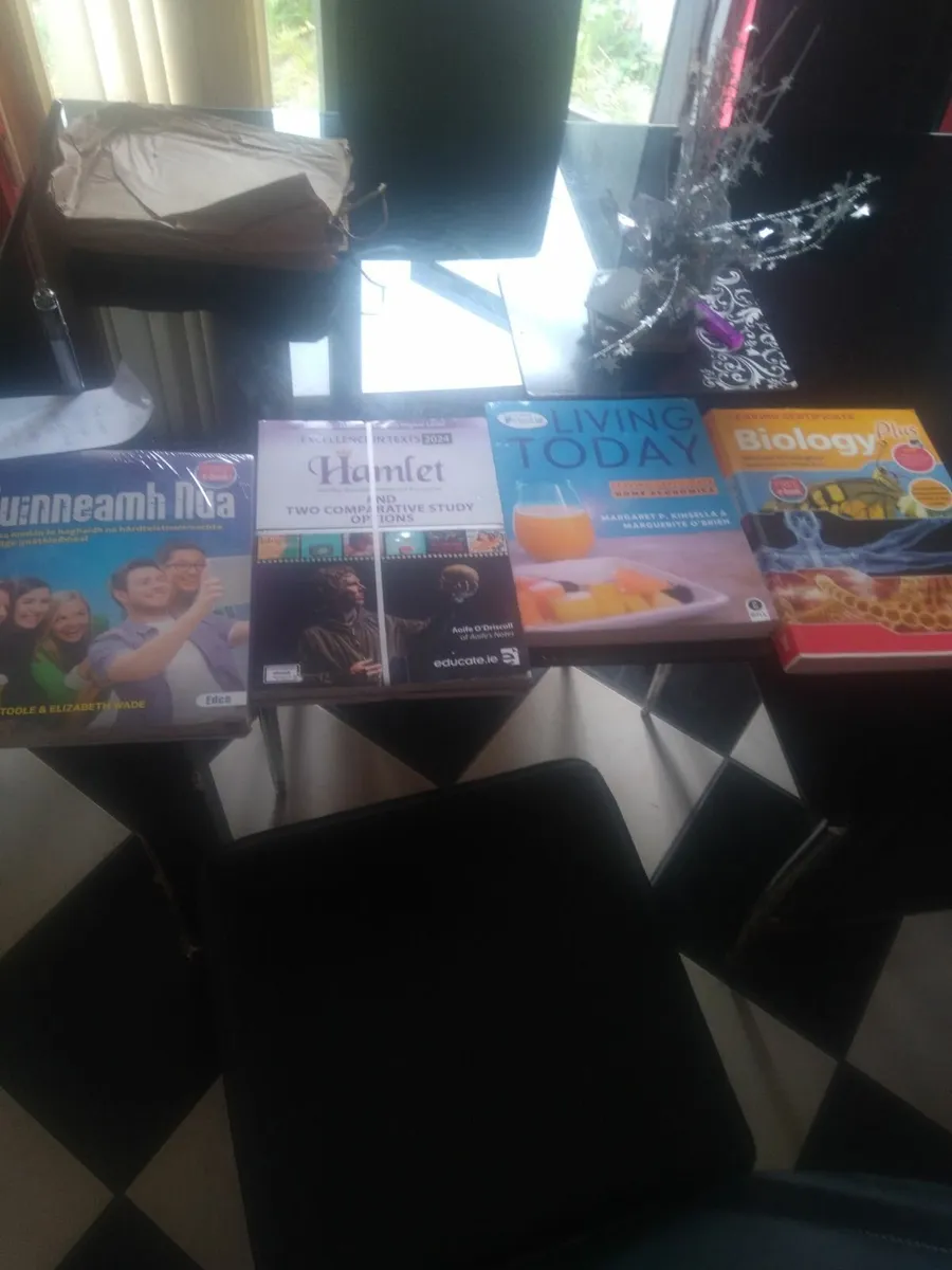Leaving cert school books - Image 2