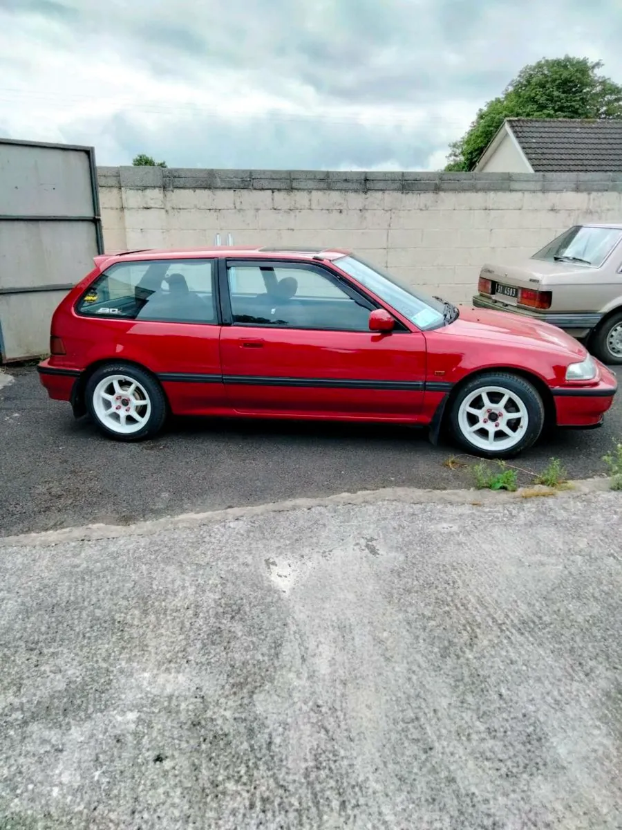 Car - Image 1