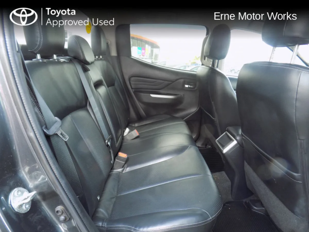 Mitsubishi L200 INSTYLE 6AT 4DR AUTO 2.5 DID CR 4W - Image 4