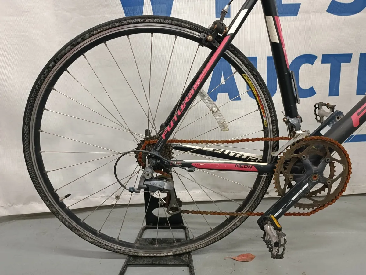 Online Auction Of A Futura Neon Road Bike & More! - Image 4