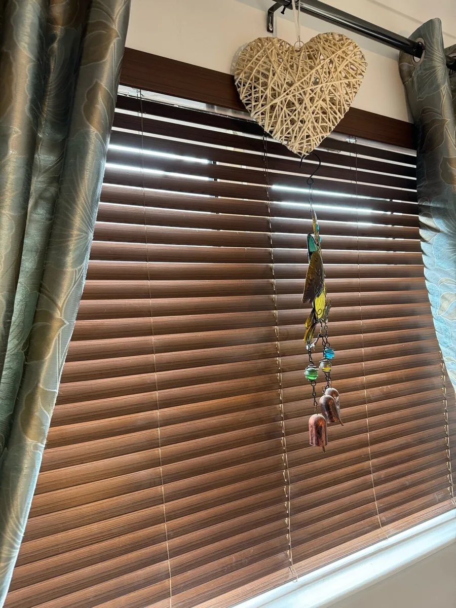 Blinds - Image 2