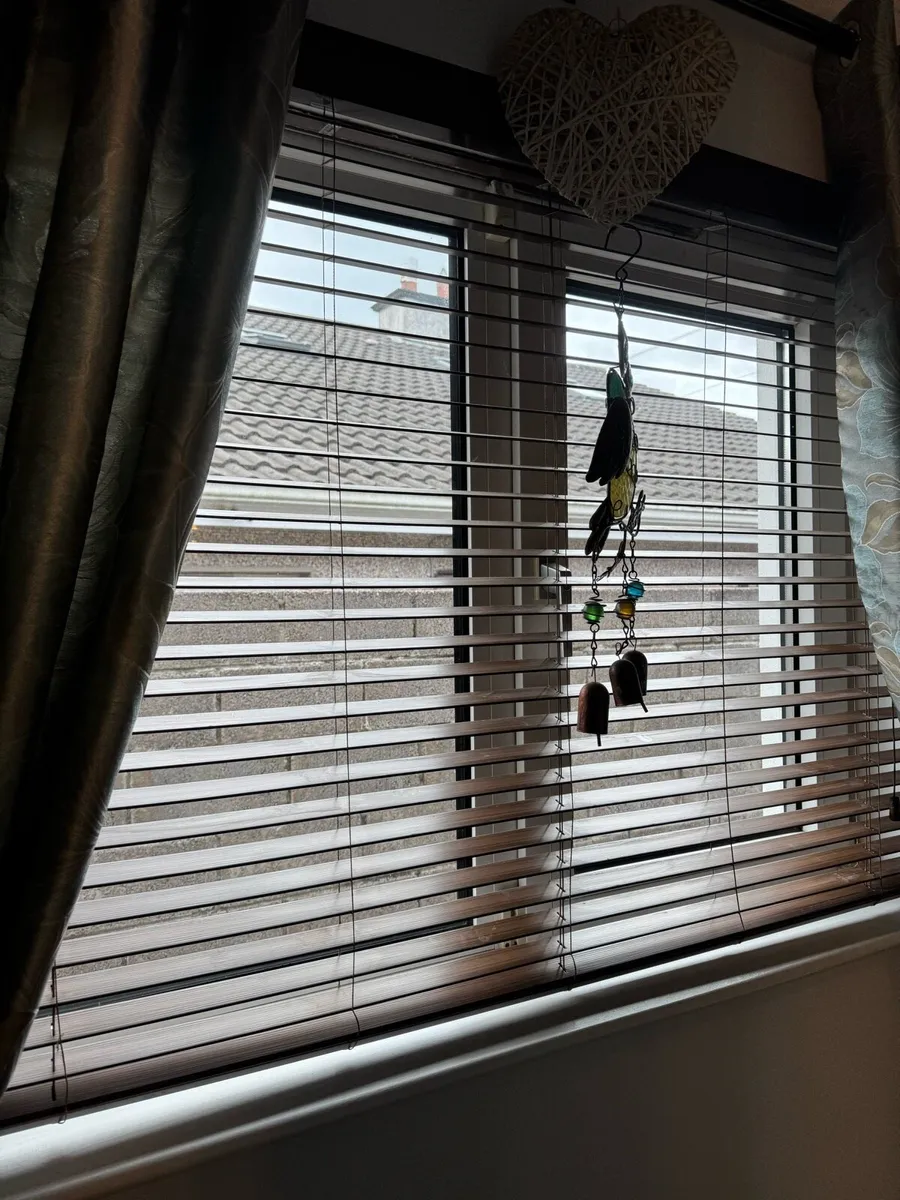 Blinds - Image 4