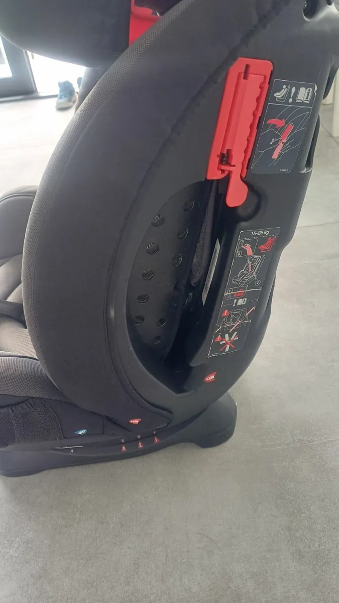 Infant car seat