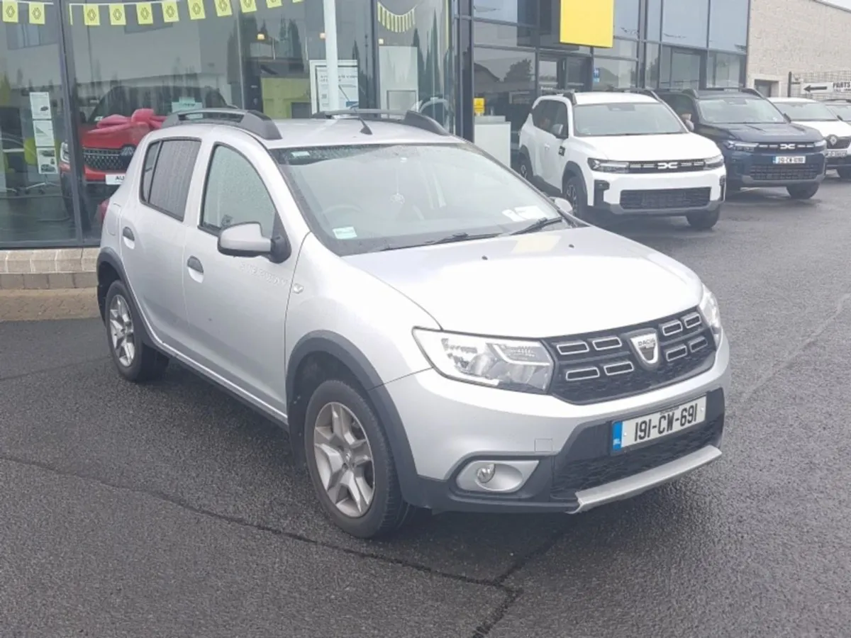 Dacia Sandero Stepway TCe 90 S S Stepway Signature - Image 1