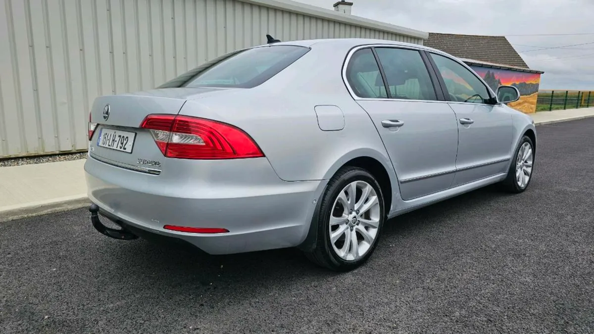// SKODA SUPERB 2.0 TDI 2015 // - Image 2