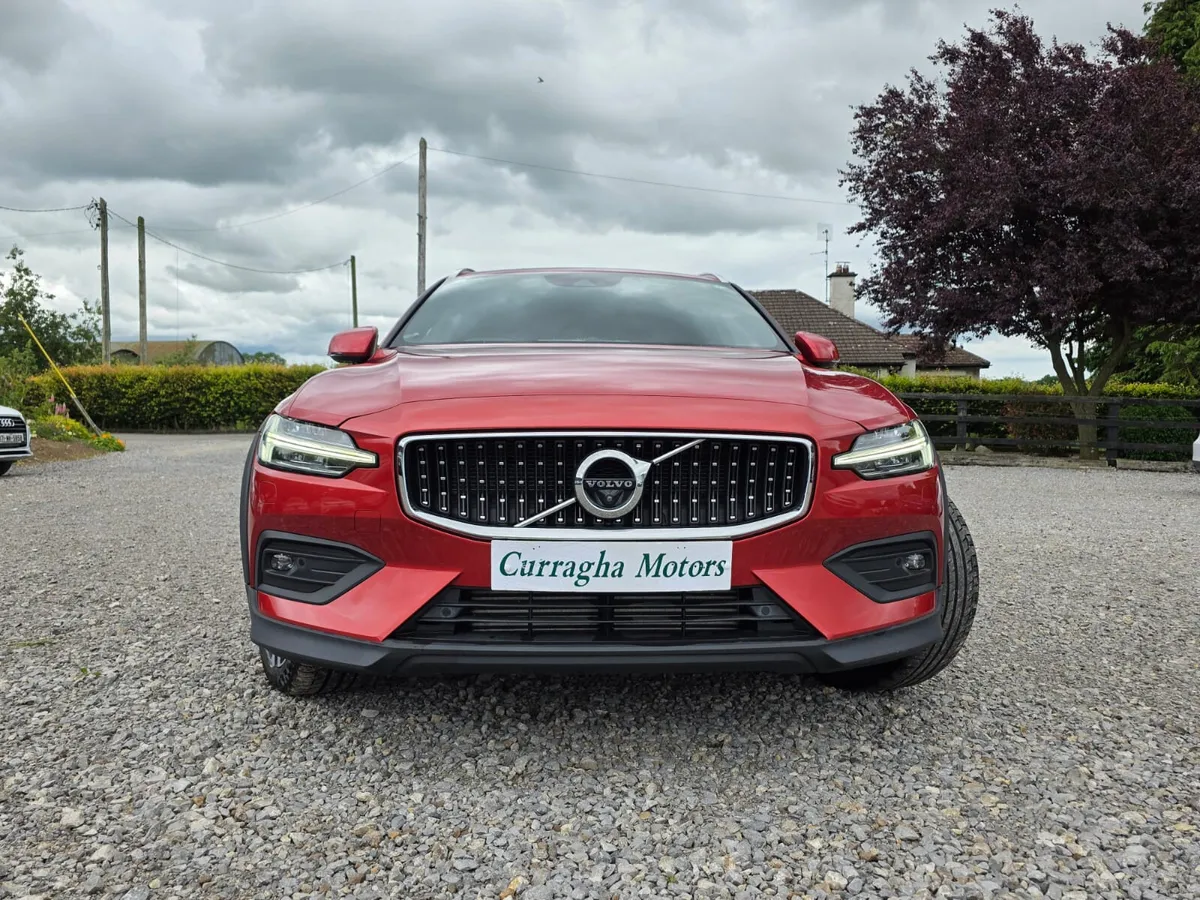 2020 Volvo V60 Cross Country T5 AWD Pro - Image 2