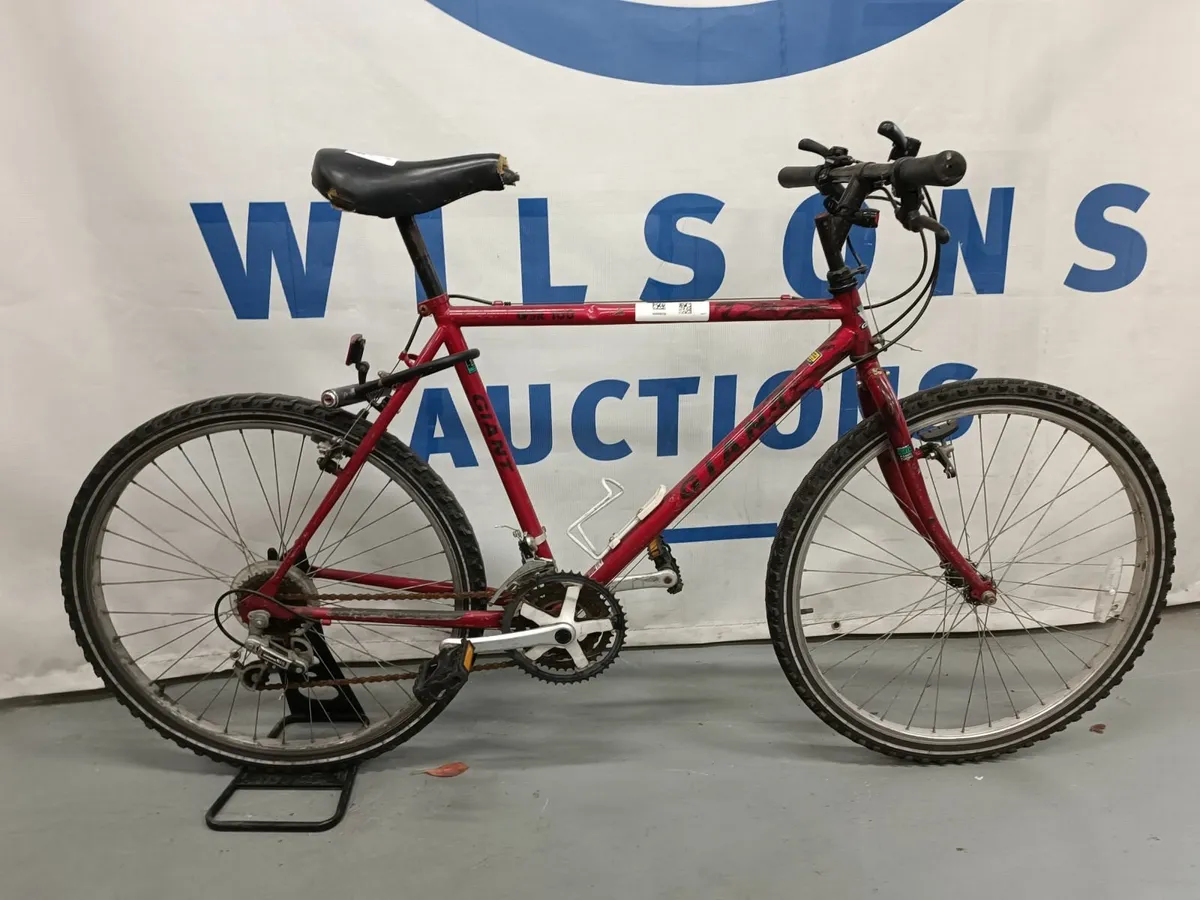 Online Auction Of A Giant Hybrid Bike & More! - Image 1