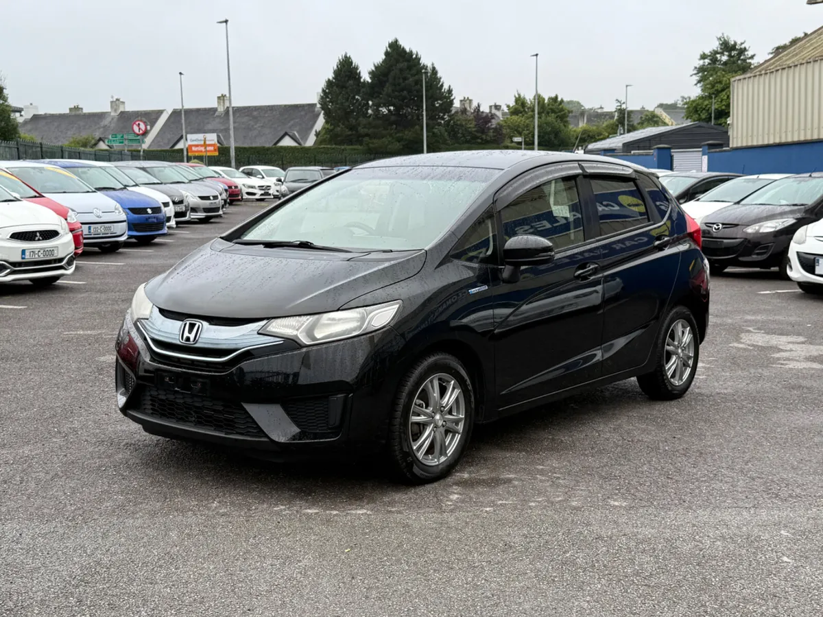 Honda Fit Hybrid 1.5 Petrol/Selfcharging Hybrid - Image 1