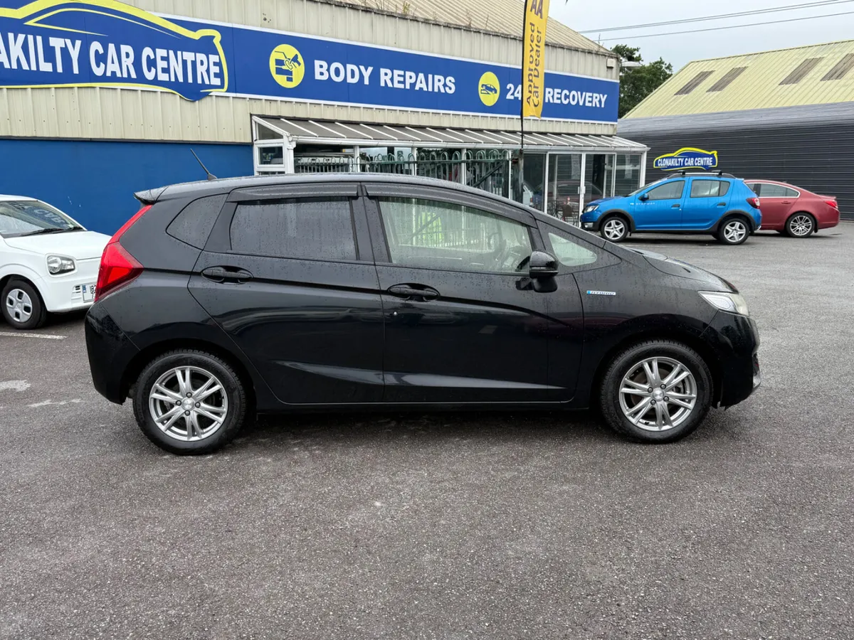 Honda Fit Hybrid 1.5 Petrol/Selfcharging Hybrid - Image 4