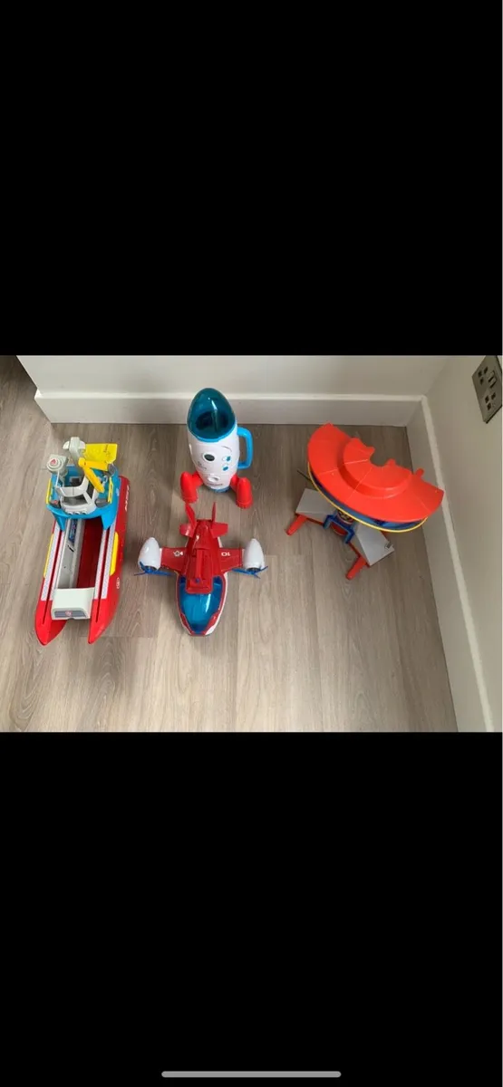 4 Paw Patrol Toys