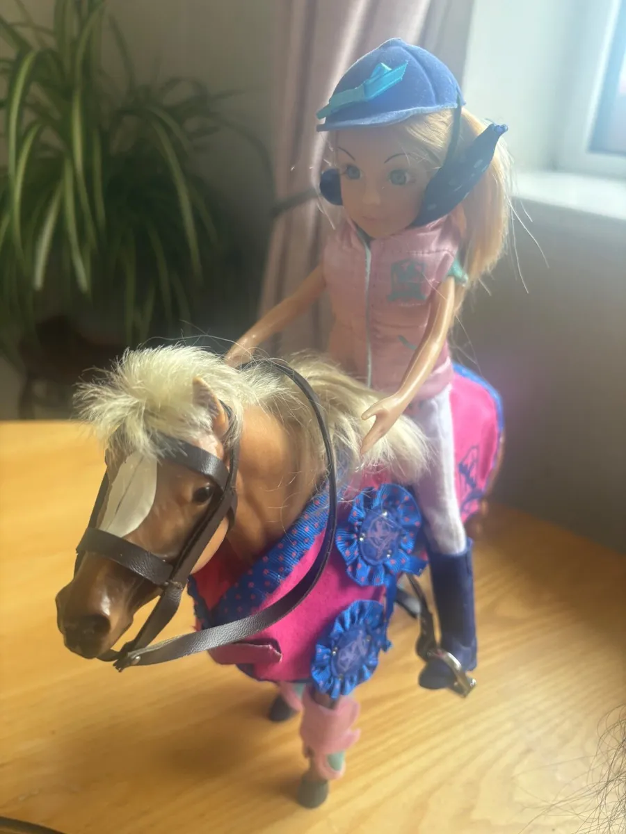 Toys - Image 2