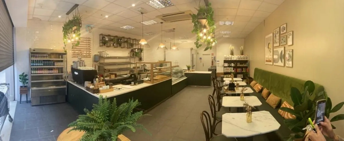 Cafe contents and furniture - Image 3