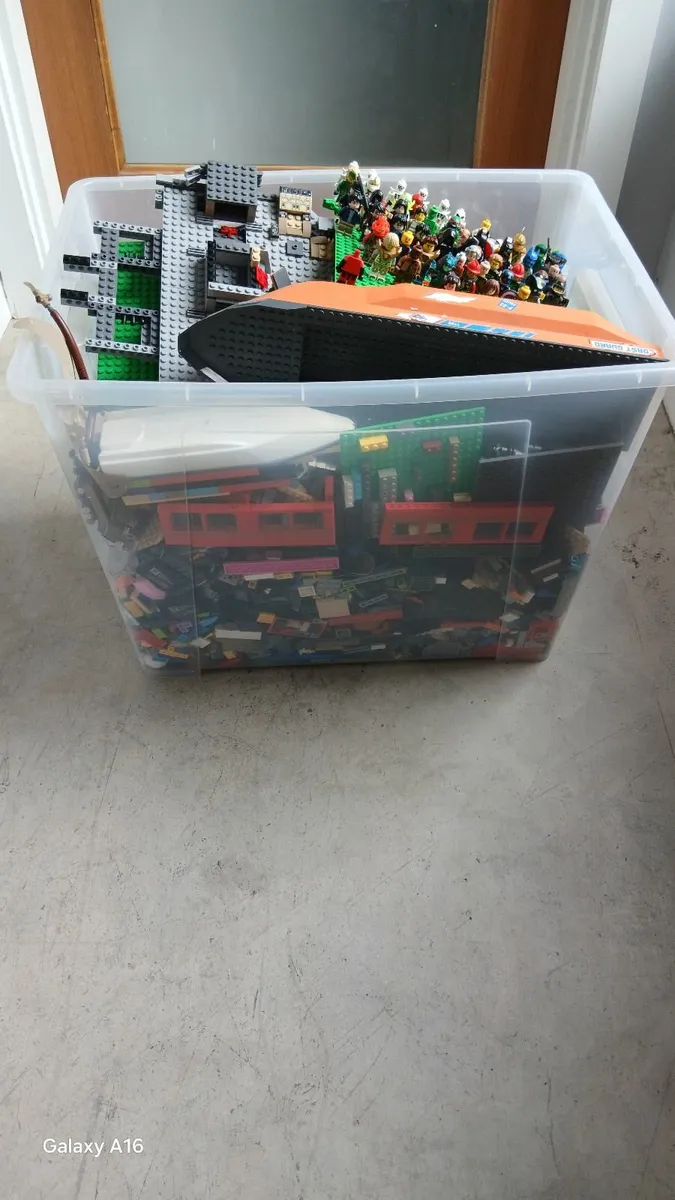 Lego sets and character's