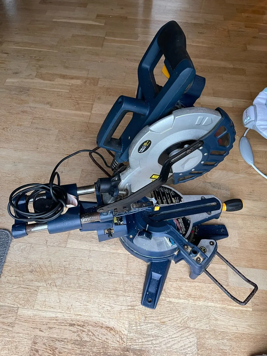 Sliding Saw - Image 1