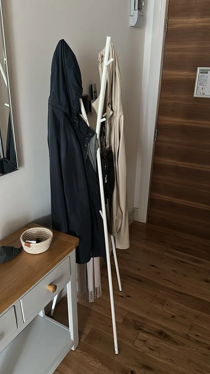 Coat rack