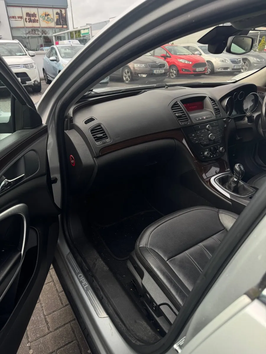 Opel Insignia 2.0 CDTI (160 HP) • 2011 • Top Spec - Image 1