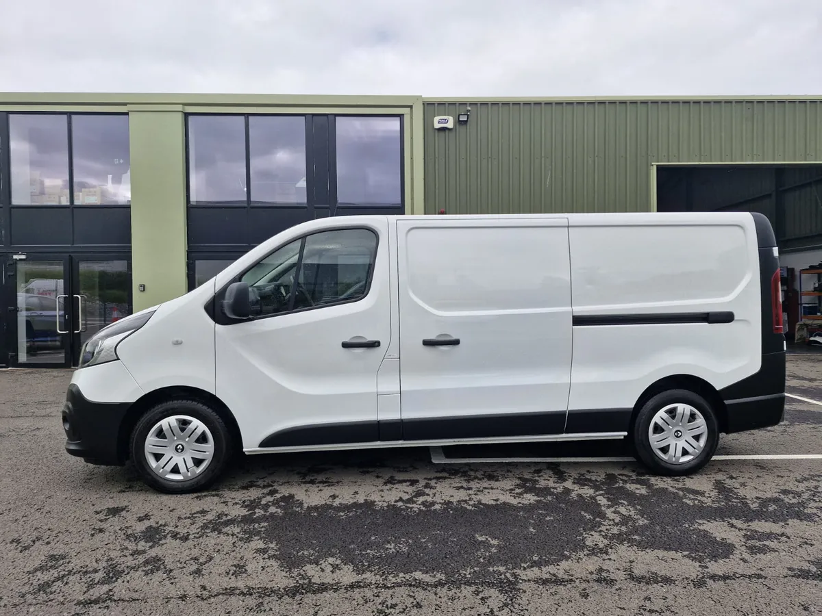 Renault Trafic 2021 - Image 4