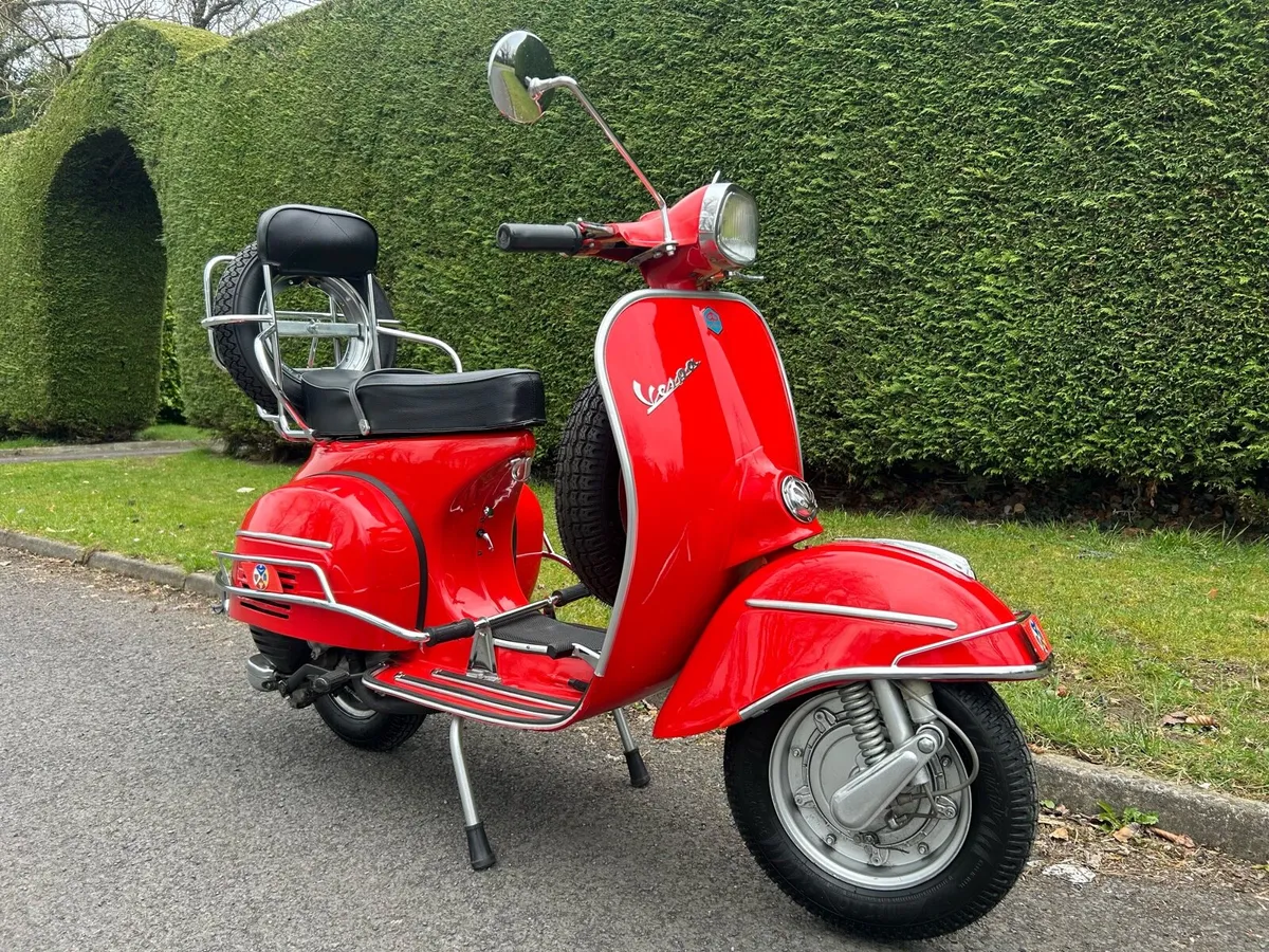 ‘67 VESPA SPRINT 125 - Image 1