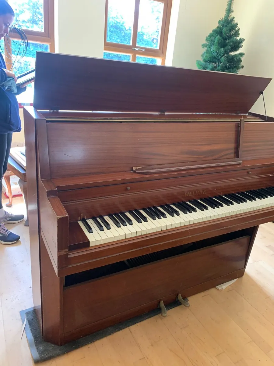 Piano - Image 1