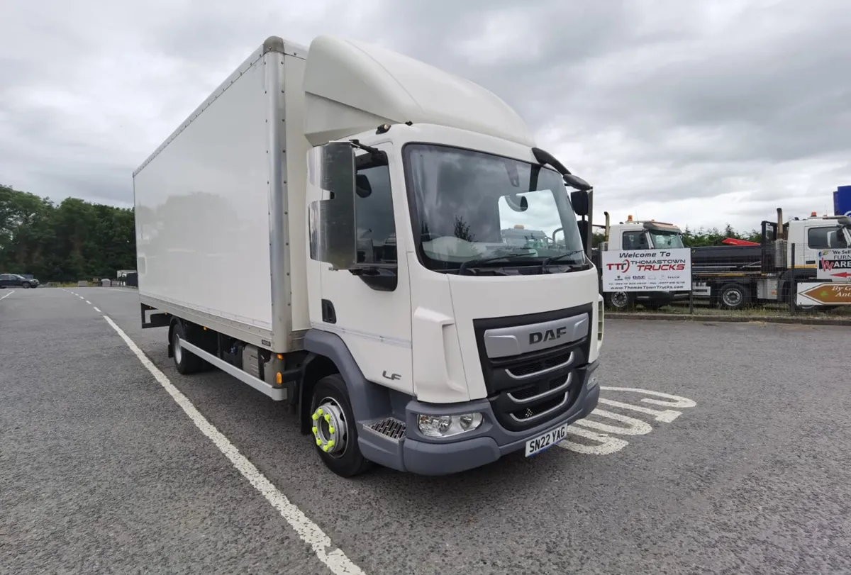 2022 DAF LF 180 10 TON GROSS DOWN RATED TO 7 1/2 T - Image 1