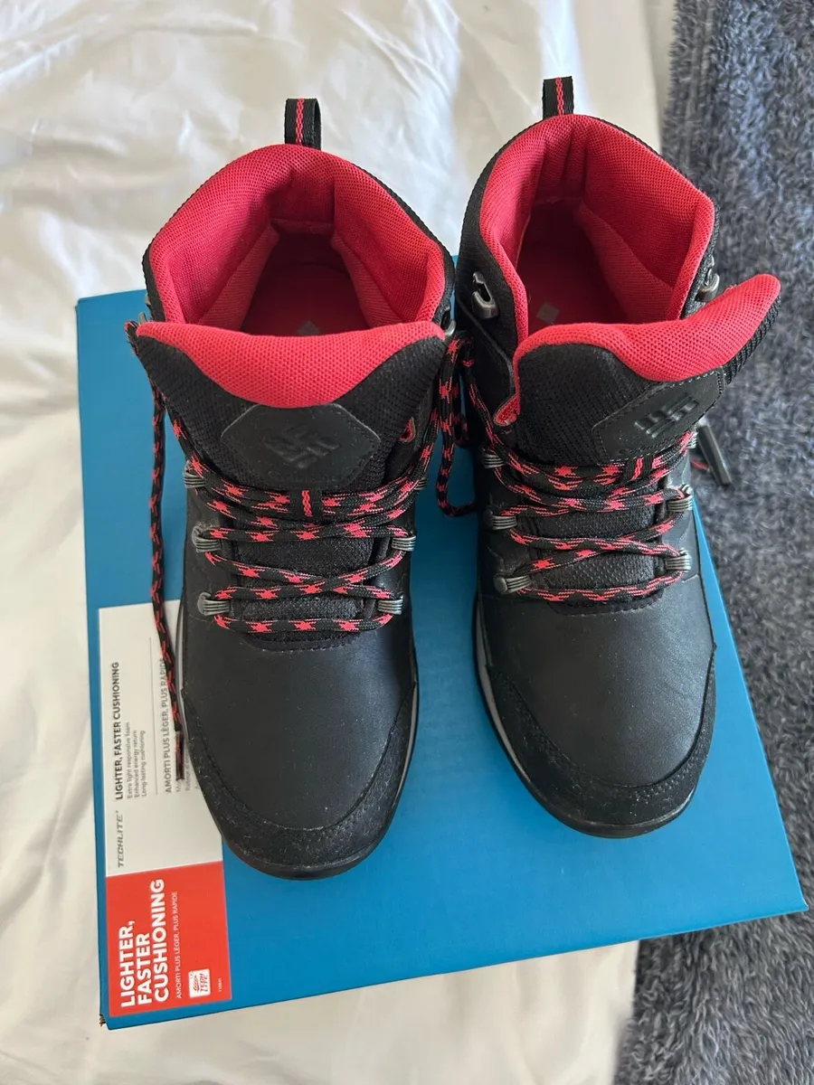 Walking shoes - Image 3