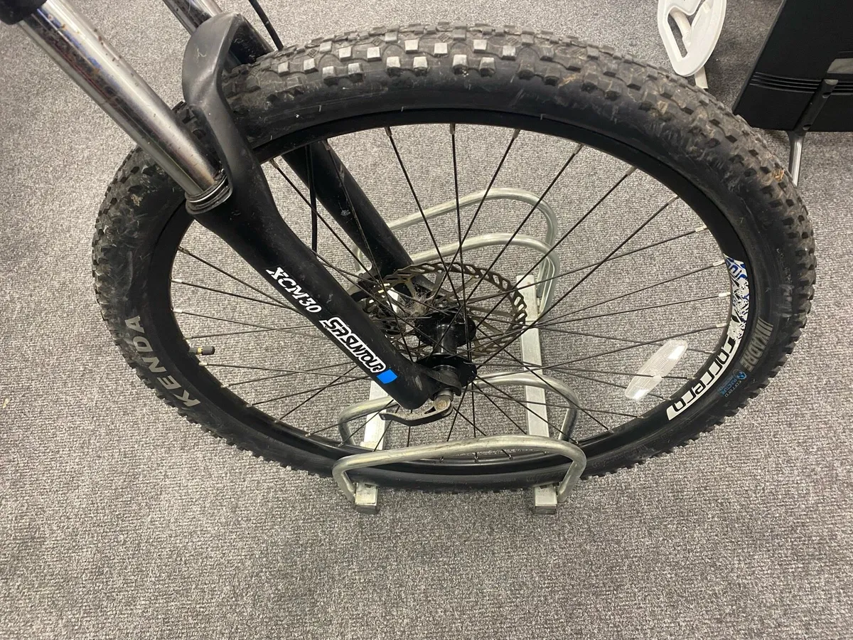Carrera Vulcan bike - Image 2