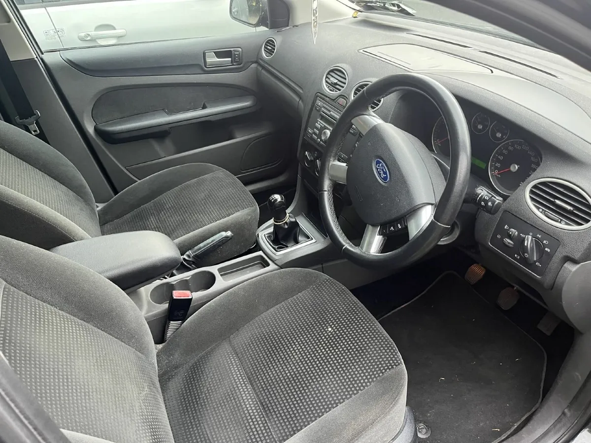 Ford Focus 2006 GHIA for Sale NCT until 08/2025 - Image 2
