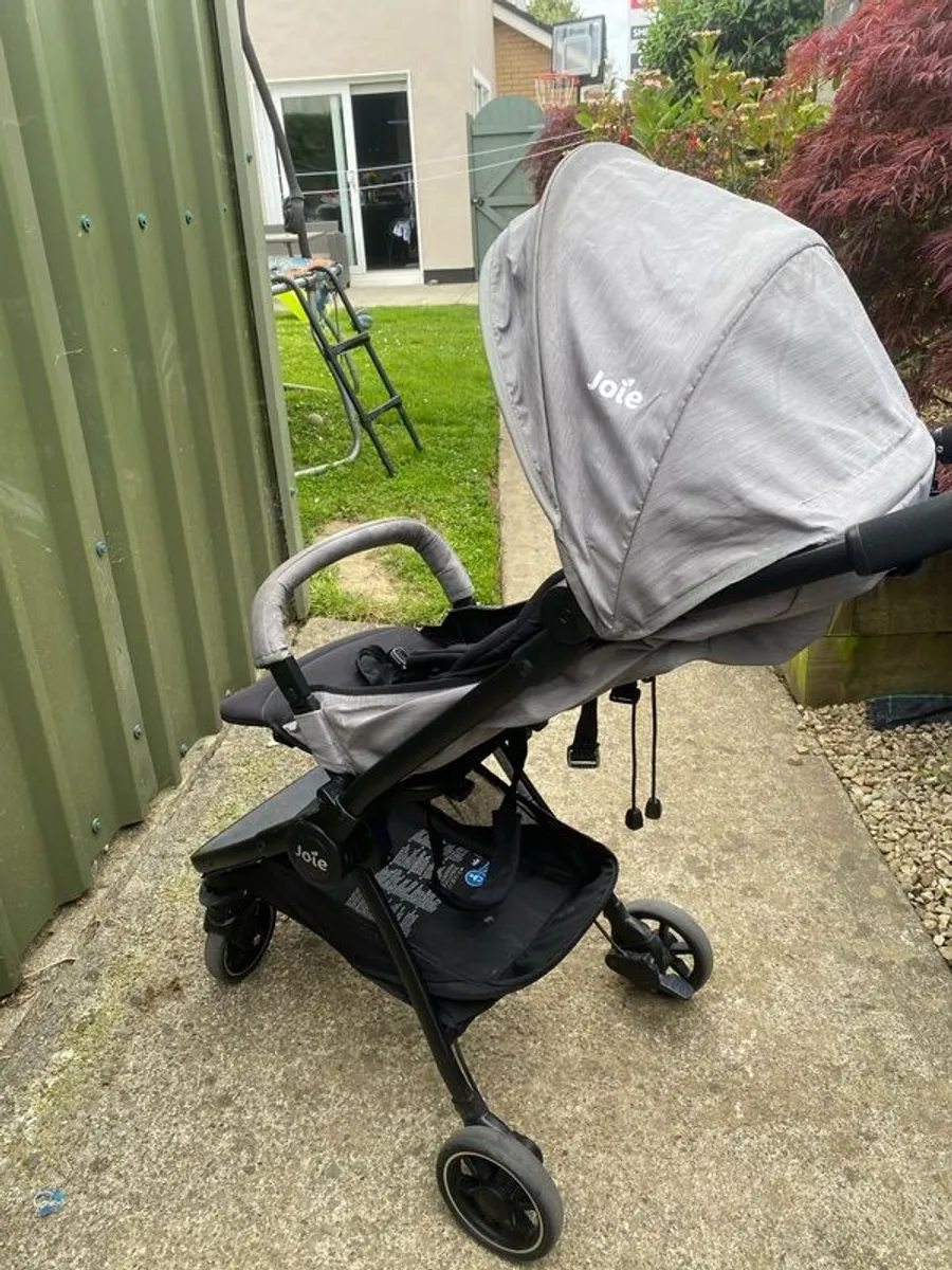Joie Lightweight Compact Stroller - Image 2