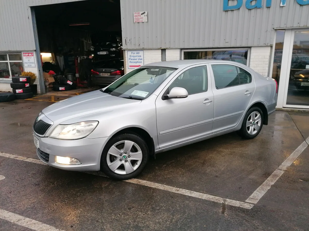 2013 Skoda Octavia 1.6TDI Elegance - Image 2
