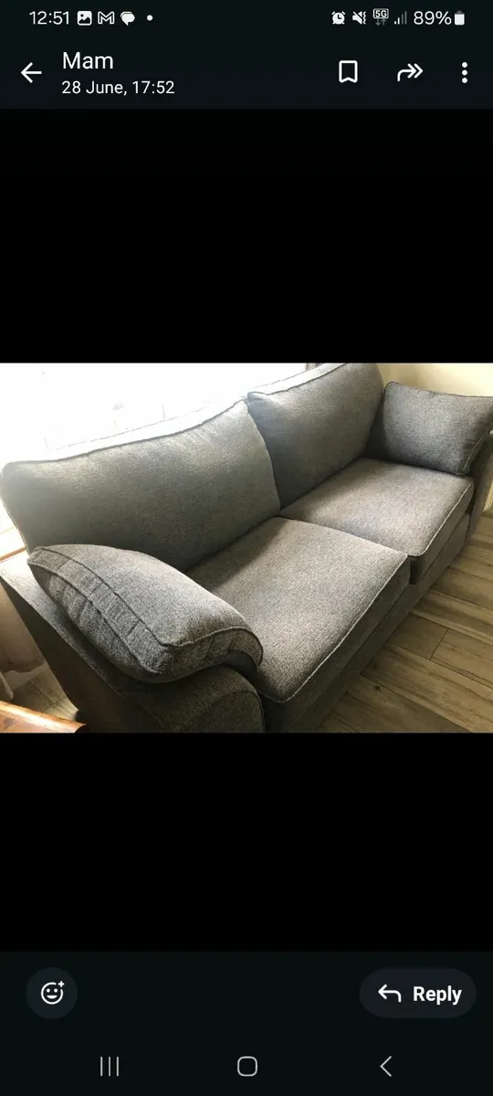 Suite of furniture - Image 2