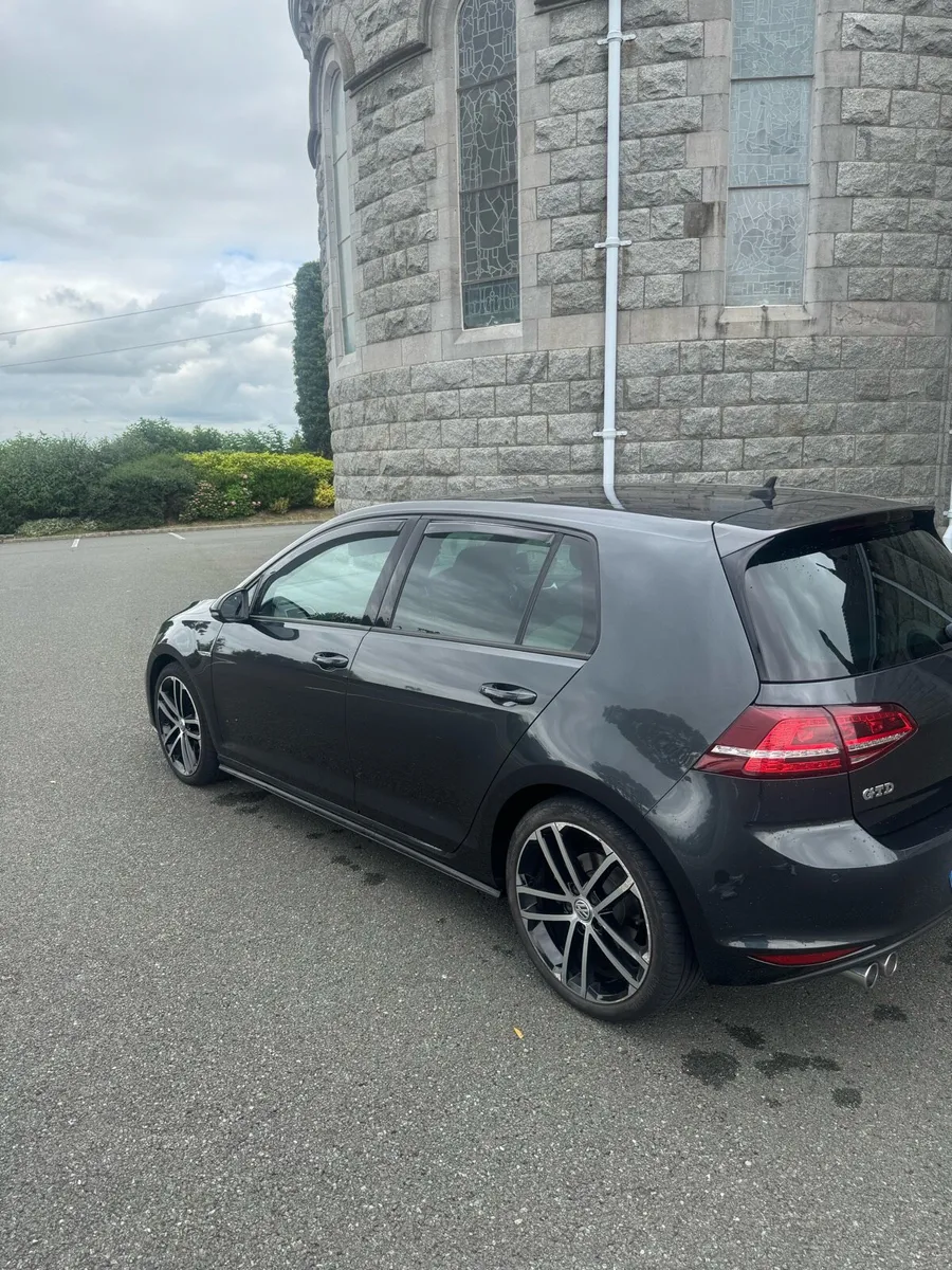 2015 GOLF GTD DSG -184BHP - Image 3