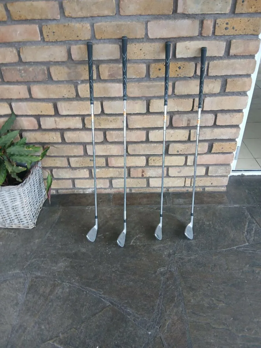 Golf Clubs - Image 1