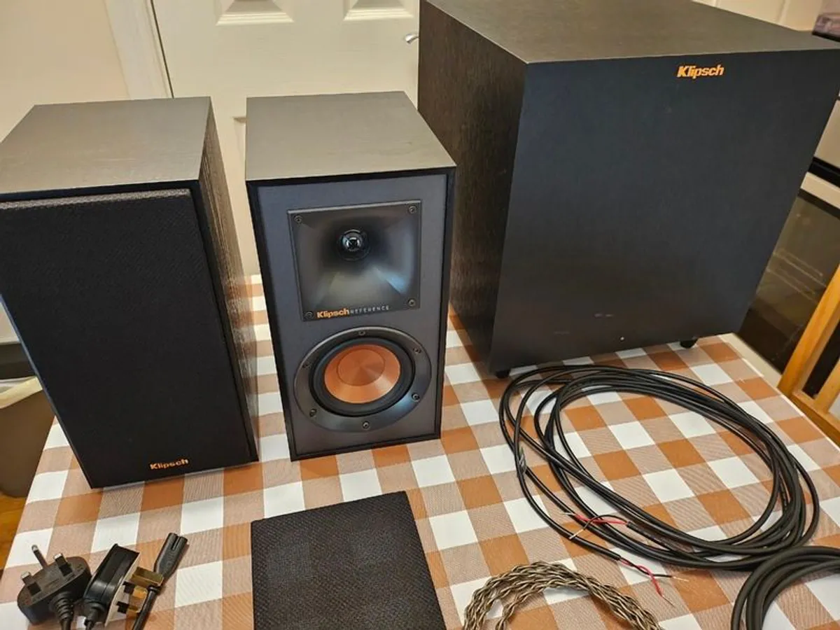 Klipsch R-41PM and R-8SW powered speakers and subwoofer - Image 1