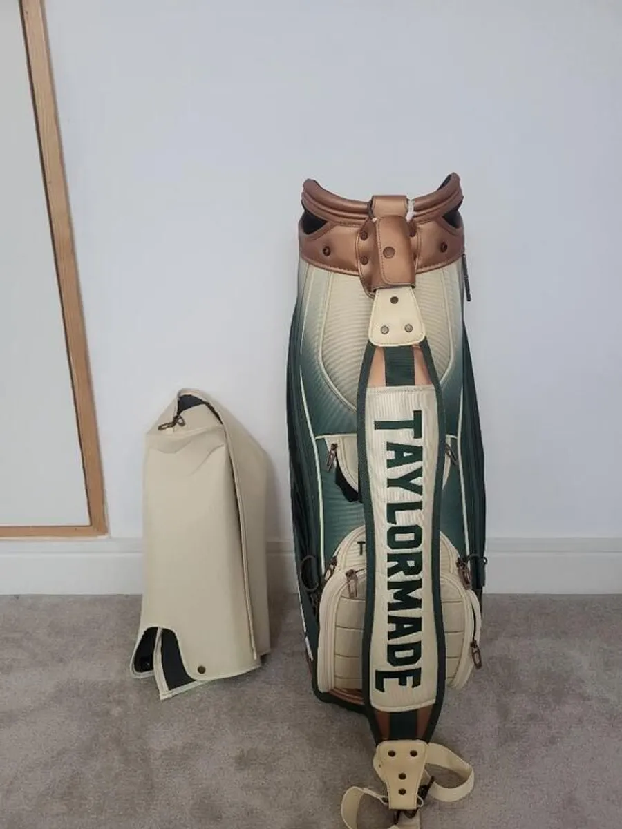 Taylormade 2024 Summer Commemorative Tour Staff Bag - Limited Edition - Image 4